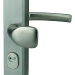 Ensemble de poignées de sécurité palière pour porte d'entrée, béquille et aileron , entr'axes 216mm, anodisé inox - THIRARD